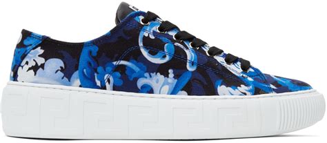 versace nike oro e blu|versace sea greca sneakers.